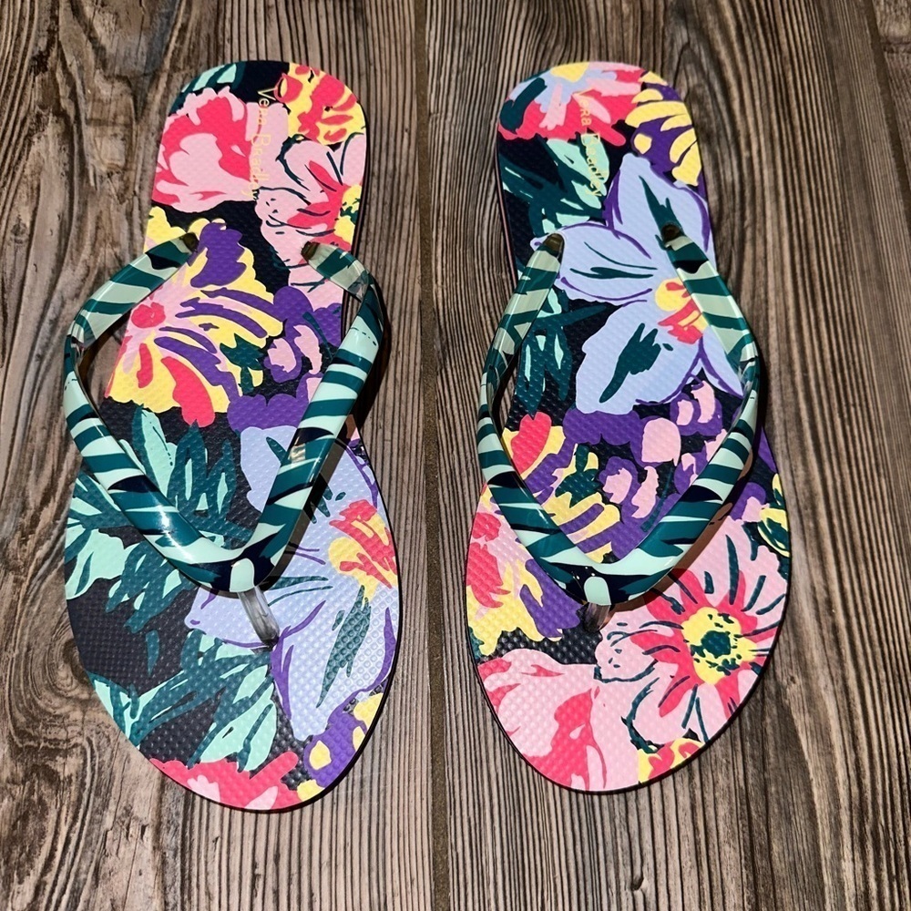 NEW Vera Bradley Flip Flops
